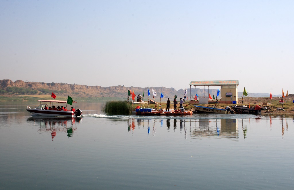  Golden Triangle Tour With Chambal Safari 