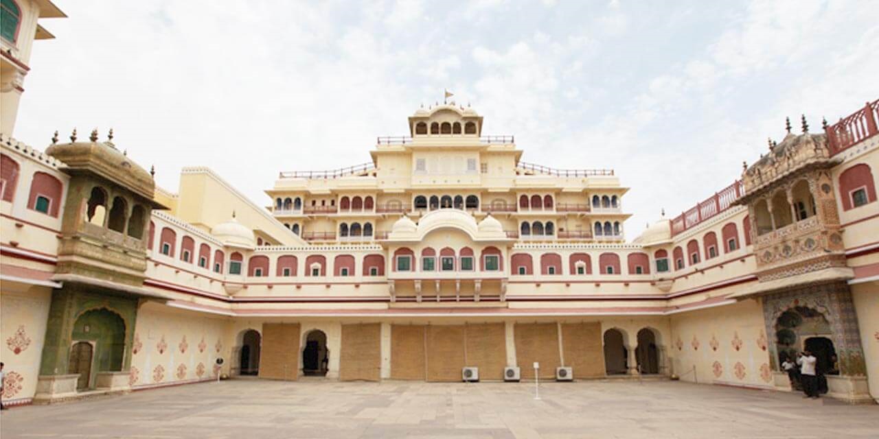 Overnight Jaipur Tour From Delhi  